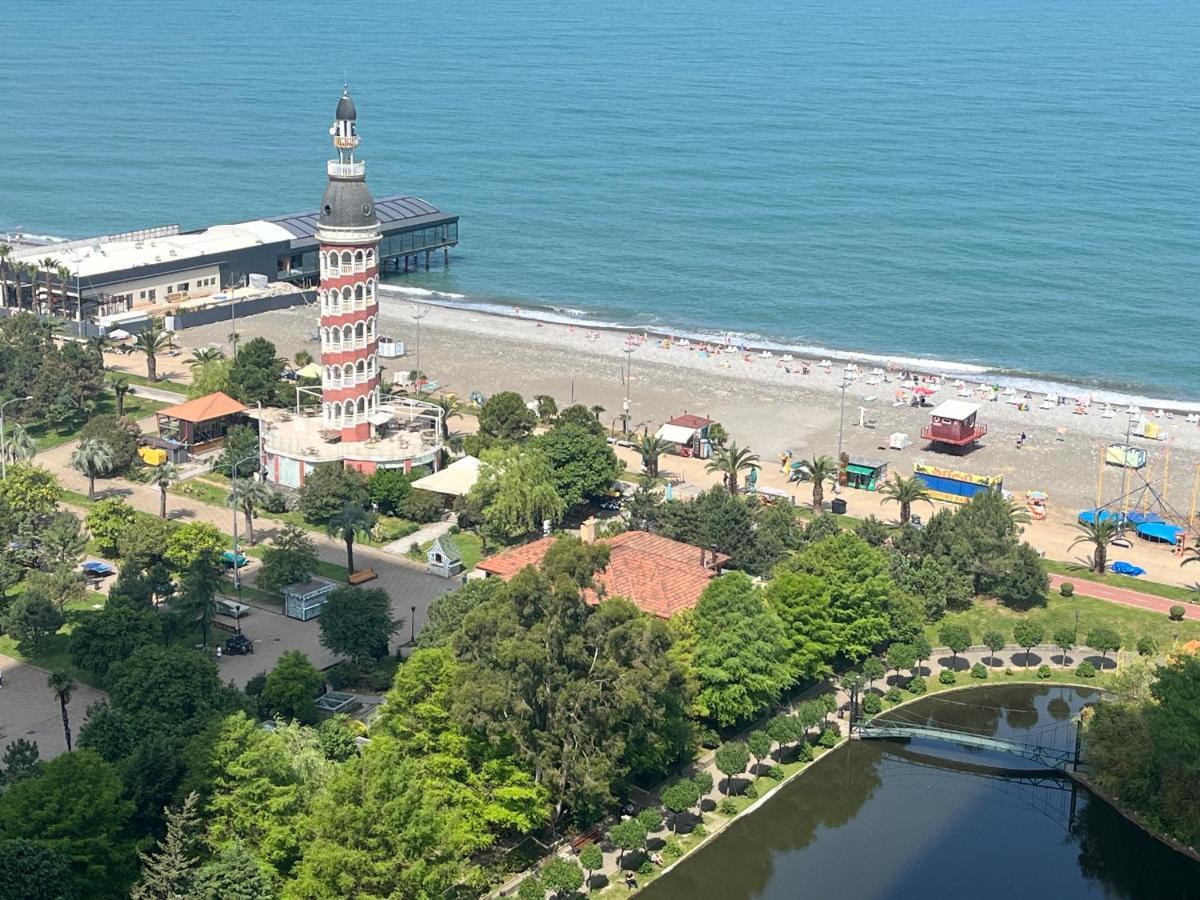 1-Bedroom Studio Apartment In Orbi City - Side Seaview Batumi Bagian luar foto